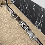 【大特価】プラダ スモール レザー ハンドバッグ 偽物 puv62684