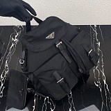 21AW新作 人気☆プラダ リュック ヴェーラ ナイロン コピー pux53056