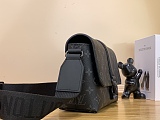 完売前に！ ルイヴィトン メンズ ショルダーバッグ 偽物m46794