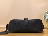 ★日本!!人気！ ルイヴィトン メンズ ショルダーバッグ コピーM46685