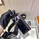 日本未入荷 プラダ メンズ ハンドバッグ 偽物2VH069