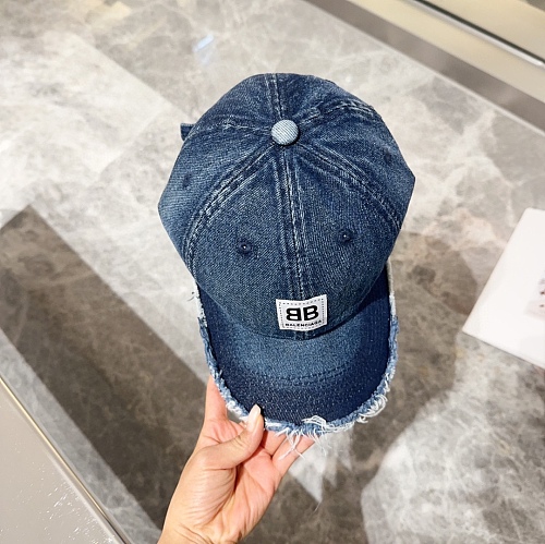 完売必至 ★ バレンシアガ キャップ スーパーコピー