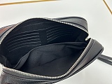 日本未入荷 2024 ルイヴィトン 新作クラッチバッグ 偽物