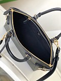 目を惹くカラー ルイヴィトン レディース ハンドバッグ コピー M22914