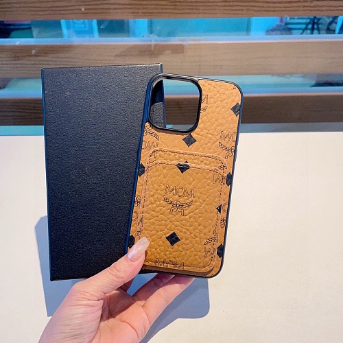 使い勝手良 2024 エムシーエム 新作 iPhone ケース 全機種 販売 偽物