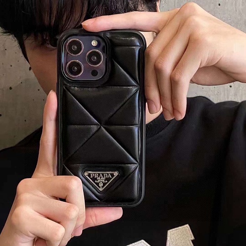 累積売上総額第１位！2024 プラダ 新作 iPhone ケース 全機種 販売 コピー