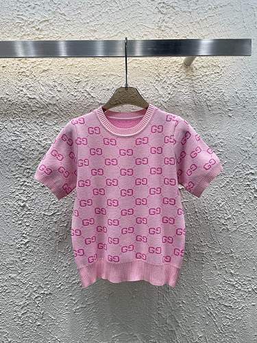 人気急上昇新作 2025 グッチ 新作 半袖Tシャツ コピー 5色