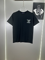 超希少！2025 ルイヴィトン 新作 半袖Tシャツ スーパーコピー