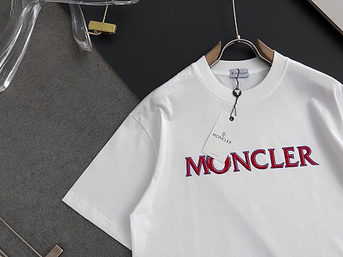 おすすめ 2025 モンクレール 新作 半袖Tシャツ コピー 2色