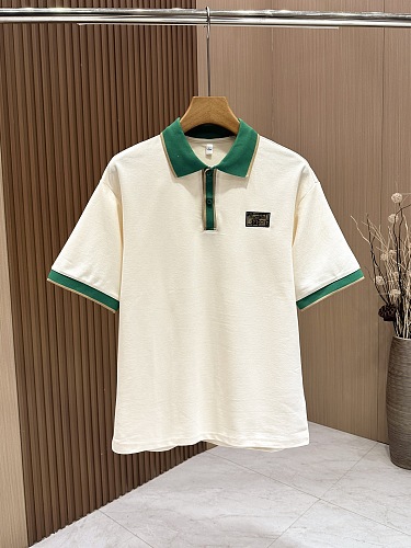 人気No1 2025 グッチ 新作 半袖Tシャツ 偽物