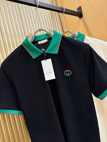 絶対欲しい！2025 グッチ 新作 半袖Tシャツ 偽物