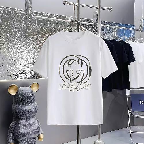 激安価格！2025 グッチ 新作 半袖Tシャツ スーパーコピー