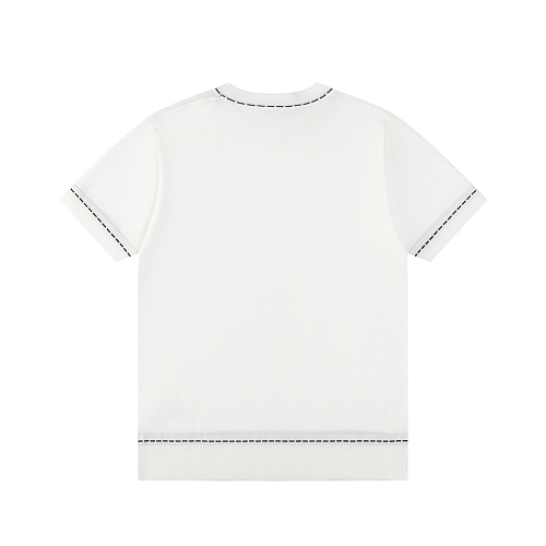 おすすめ 2025 フェンディ 新作 半袖Tシャツ スーパーコピー