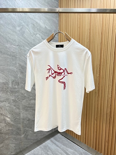 激安価格！2025 アークテリクス 新作 半袖Tシャツ 偽物