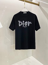 送料込 2025 ディオール 新作 半袖Tシャツ 偽物