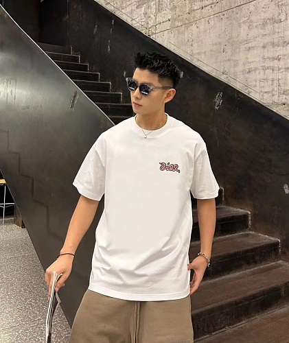 ★日本!!人気！2025 ディオール 新作 半袖Tシャツ スーパーコピー