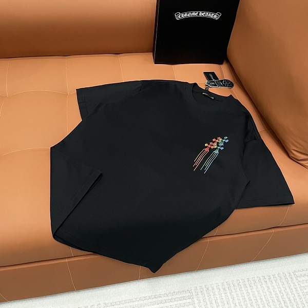 入手困難！2025 クロムハーツ 新作 半袖Tシャツ スーパーコピー
