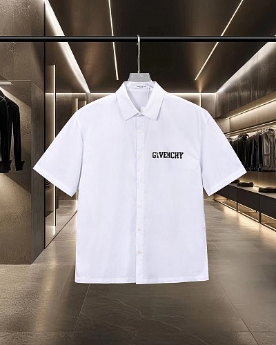 累積売上総額第１位！2025 ジバンシー 新作 半袖Tシャツ 偽物