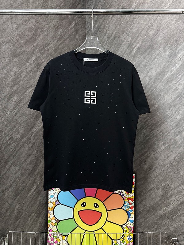 超希少！2025 ジバンシー 新作 半袖Tシャツ 偽物 2色