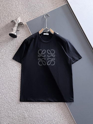 絶対欲しい！2025 ロエベ 新作 半袖Tシャツ スーパーコピー 4色