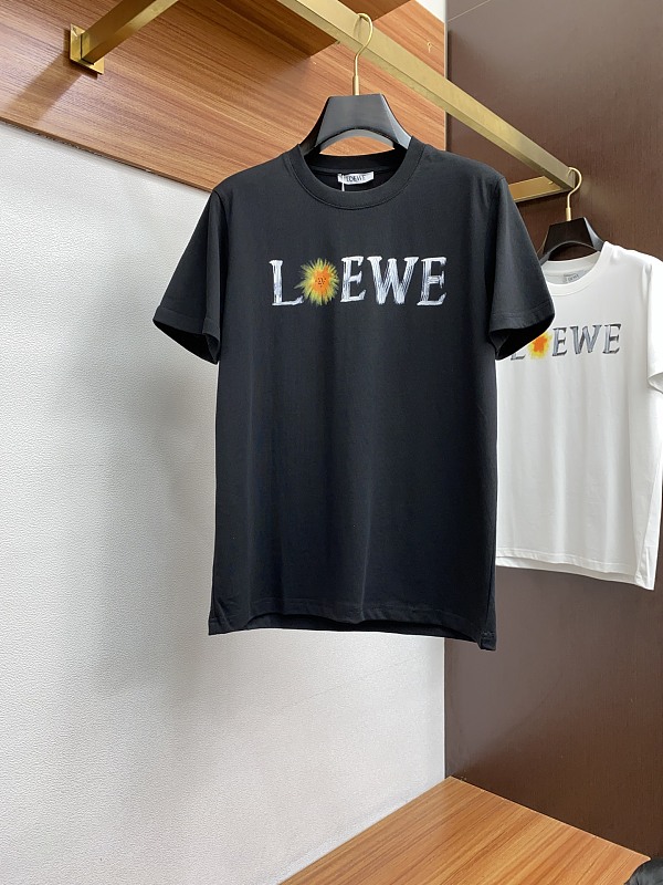 人気爆発☆ 2025 ロエベ 新作 半袖Tシャツ 偽物