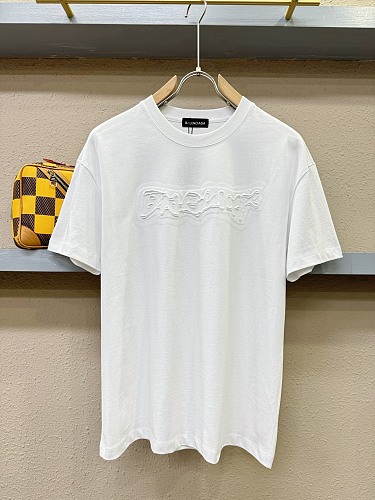【大特価】2025 バレンシアガ 新作 半袖Tシャツ 偽物