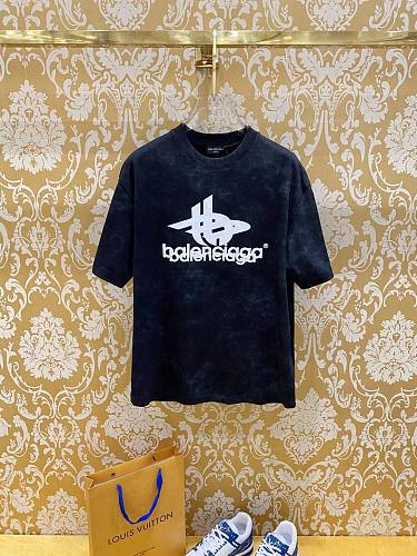 【即発】★ 2025 バレンシアガ 新作 半袖Tシャツ スーパーコピー
