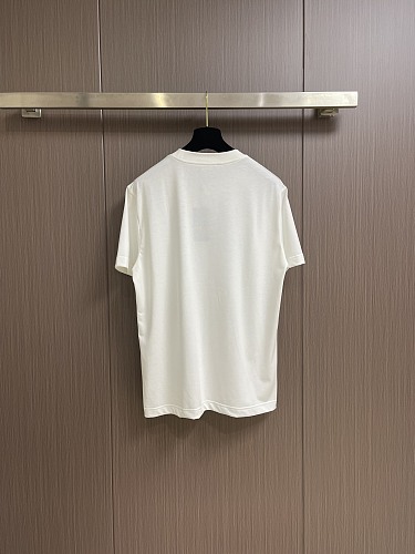 超限定♪ 2025 シャネル 新作 半袖Tシャツ 偽物