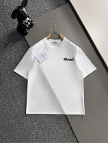 絶対欲しい！2025 シャネル 新作 半袖Tシャツ コピー 2色