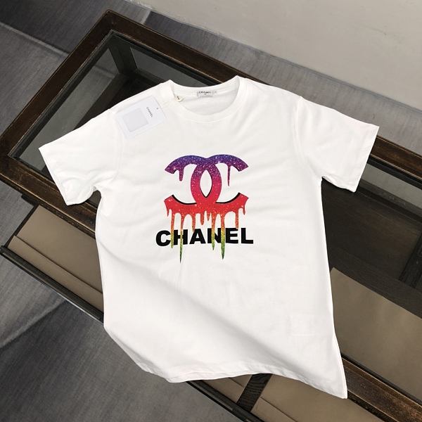 《人気★》2025 シャネル 新作 半袖Tシャツ 偽物