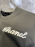 定番人気！2025 シャネル 新作 半袖Tシャツ コピー 2色