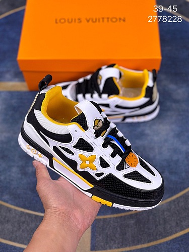 新色登場☆ 2026 ルイヴィトン 新作 スニーカー コピー