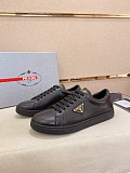 争奪戦 2026 プラダ 新作 スニーカー 偽物