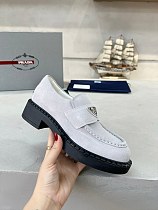累積売上総額第１位！2026 プラダ 新作 男女兼用 パンプス 偽物