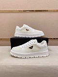 すぐ届く 2026 プラダ 新作 スニーカー 偽物