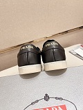 激安価格！2026 プラダ 新作 スニーカー 偽物