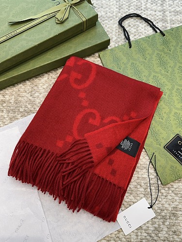 人気急上昇新作 2026 グッチ 新作 マフラー ウール 偽物
