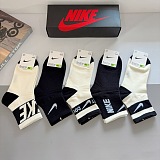 【大特価】2026 ナイキ 新作 ソックス スーパーコピー 5足セット