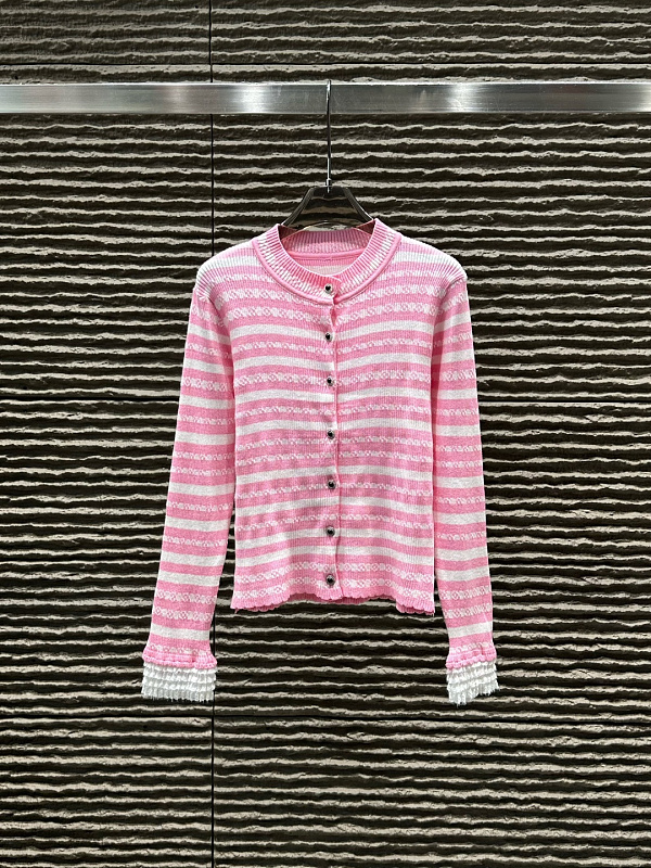 一目惚れ♪ 2026 ルイヴィトン 新作 長袖Tシャツ コピー  2色