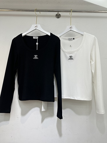 累積売上総額第１位！2026 シャネル 新作 長袖Tシャツ 偽物 2色