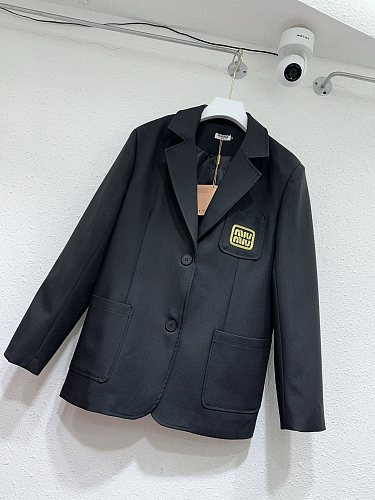 おすすめ 2026 ミュウミュウ 新作 スーツ 偽物