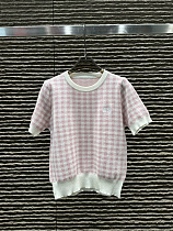 目を惹くカラー 2026 ミュウミュウ 新作 半袖Tシャツ コピー