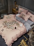 注目アイテム♡ シャネル 2026新作 掛け布団カバーセット4点 ダブルサイズ/キングサイズベッド 綿生地ベッドカバー 新居寝具用品