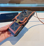 目を惹くカラー 2026 セリーヌ 新作 iPhone ケース 全機種 販売 スーパーコピー
