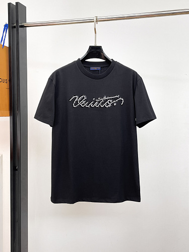 【使い勝手抜群】2026 ルイヴィトン 新作 半袖Tシャツ 偽物