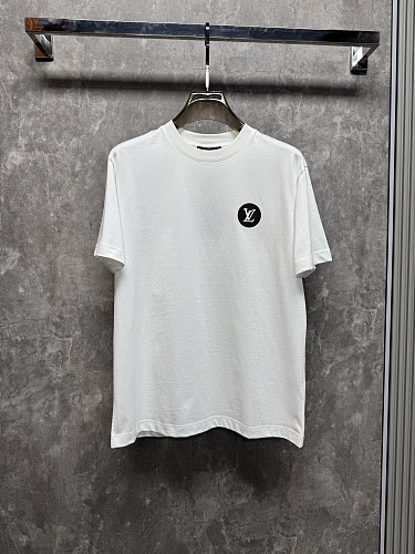 ☆超人気☆ 2026 ルイヴィトン 新作 半袖Tシャツ スーパーコピー