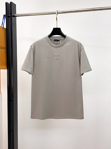 完売必至 2026 ルイヴィトン 新作 半袖Tシャツ コピー