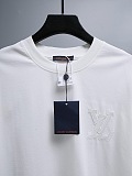 送料込 2026 ルイヴィトン 新作 半袖Tシャツ 偽物