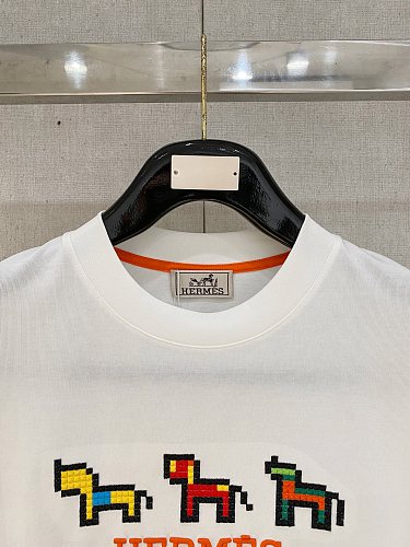 完売必至 2026 エルメス 新作 半袖Tシャツ スーパーコピー