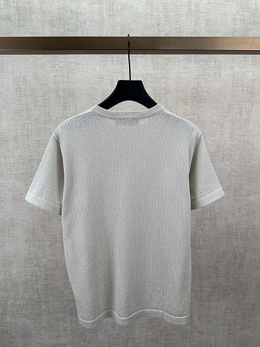 累積売上総額第１位！2026 ルイヴィトン 新作 半袖Tシャツ スーパーコピー